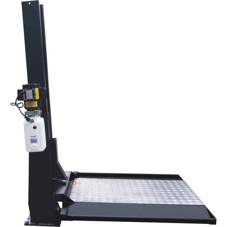 Tuxedo Platform Lift, 2000-Lb. Capacity, Black/Silver, Model# SC-2K