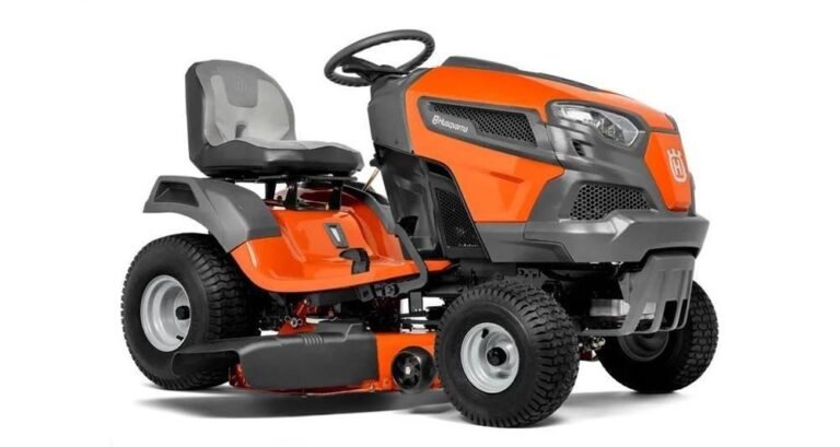 Husqvarna TS 142 42 in Lawn Tractor | Standard Model
