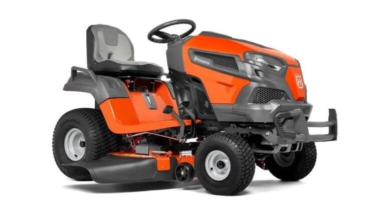 Husqvarna TS 242XD 42 in Heavy Duty Lawn Tractor | Premium